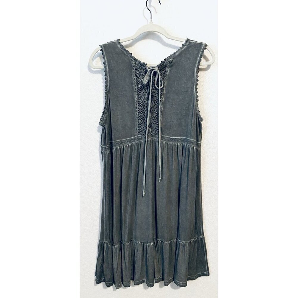Umgee Dress Womens Large Gray Distressed Crochet Trim Lace Up Back Ruffle Hem - Picture 4 of 6